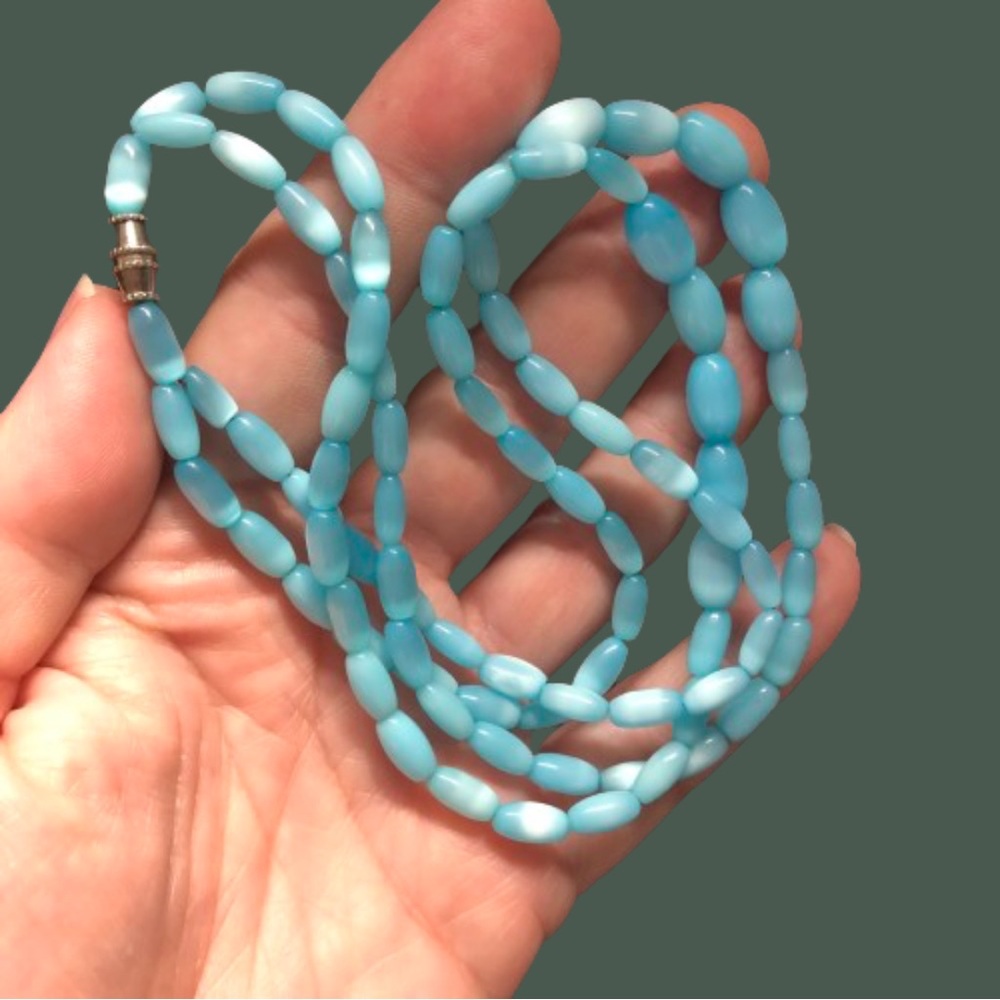 Vintage light blue moonglow cats eye double strand choker barrel clasp